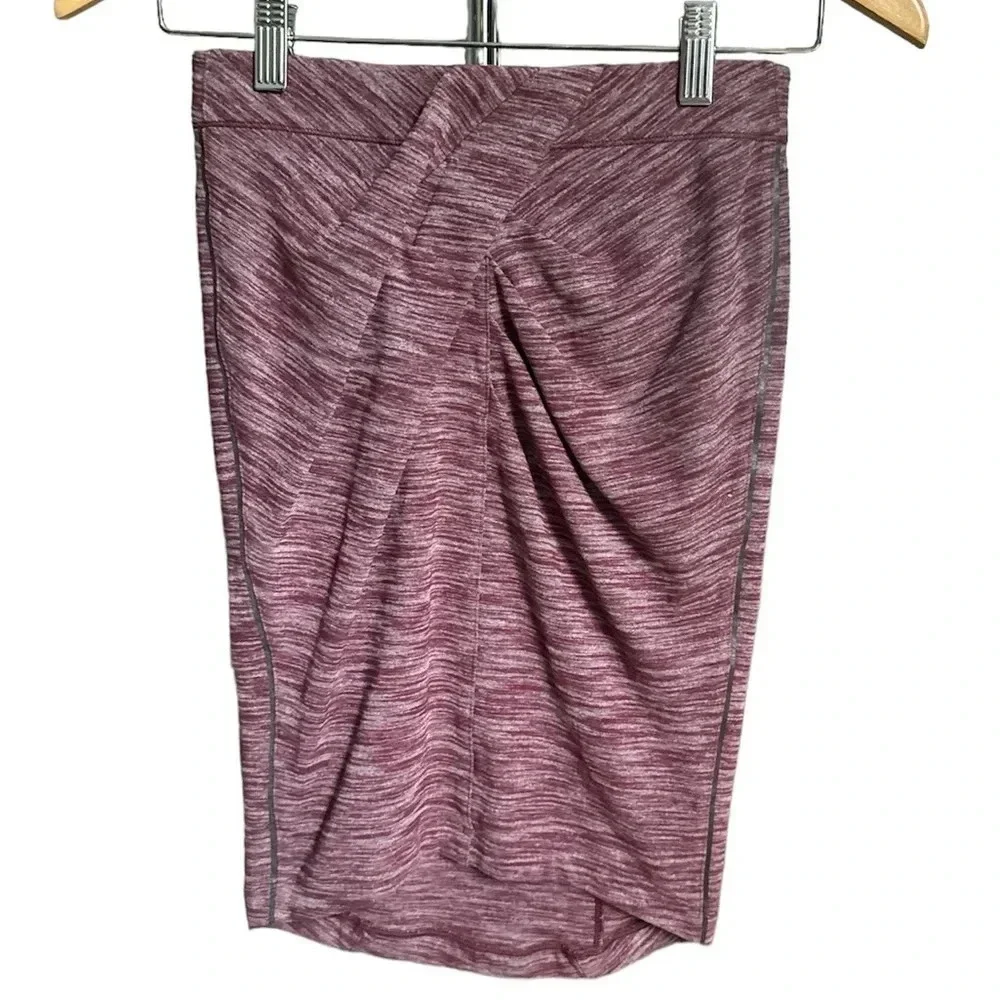Lululemon &go Where-To Skirt in Heathered Bordeaux Drama